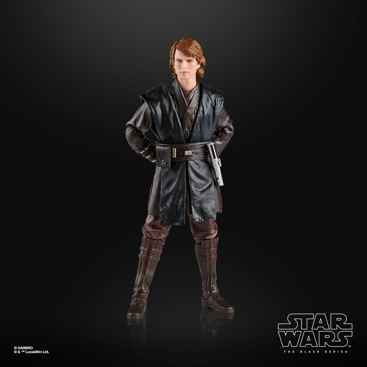 STAR WARS The Black Series Anakin Skywalker blue lightsaber accessory for authentic battles.