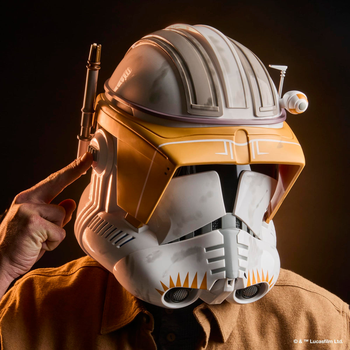 STAR WARS The Black Series Clone Commander Cody helmet interior padding for comfortable wear.
