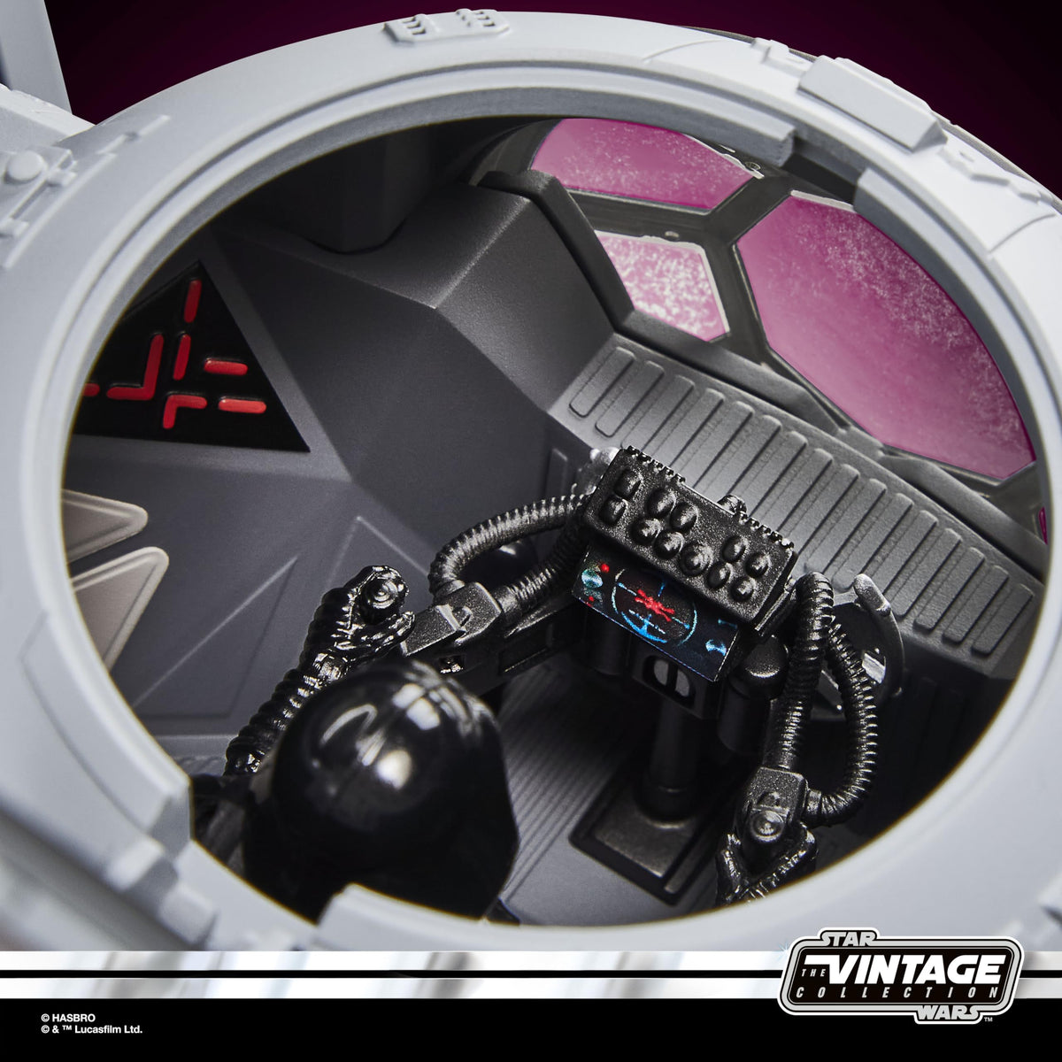 Episode IV inspired display scene from the Vintage Collection