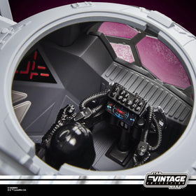 Episode IV inspired display scene from the Vintage Collection