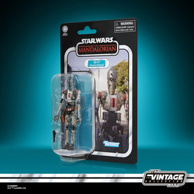 STAR WARS Nevarro Marshal stripes detail on figure design.