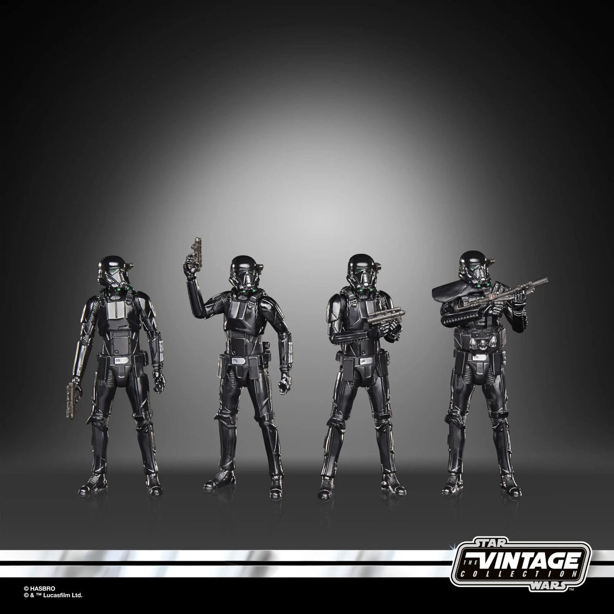 STAR WARS Premium design and articulation support dynamic display and photography.