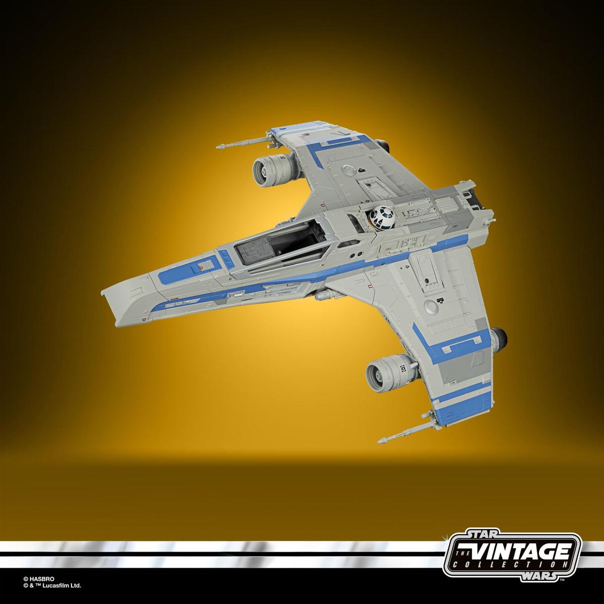 KE4-N4 droid figure with E-Wing for authentic scene recreation