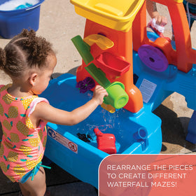 Step2 Car Wash Splash Center 13-piece accessory set for hands-on learning