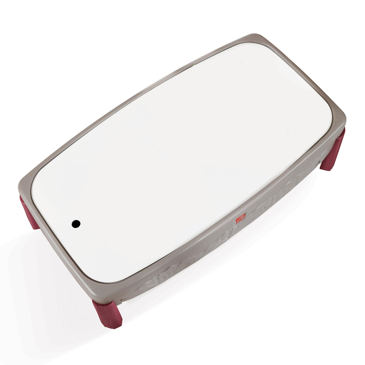 Step2 Deluxe spacious play area supports multiple children at once.