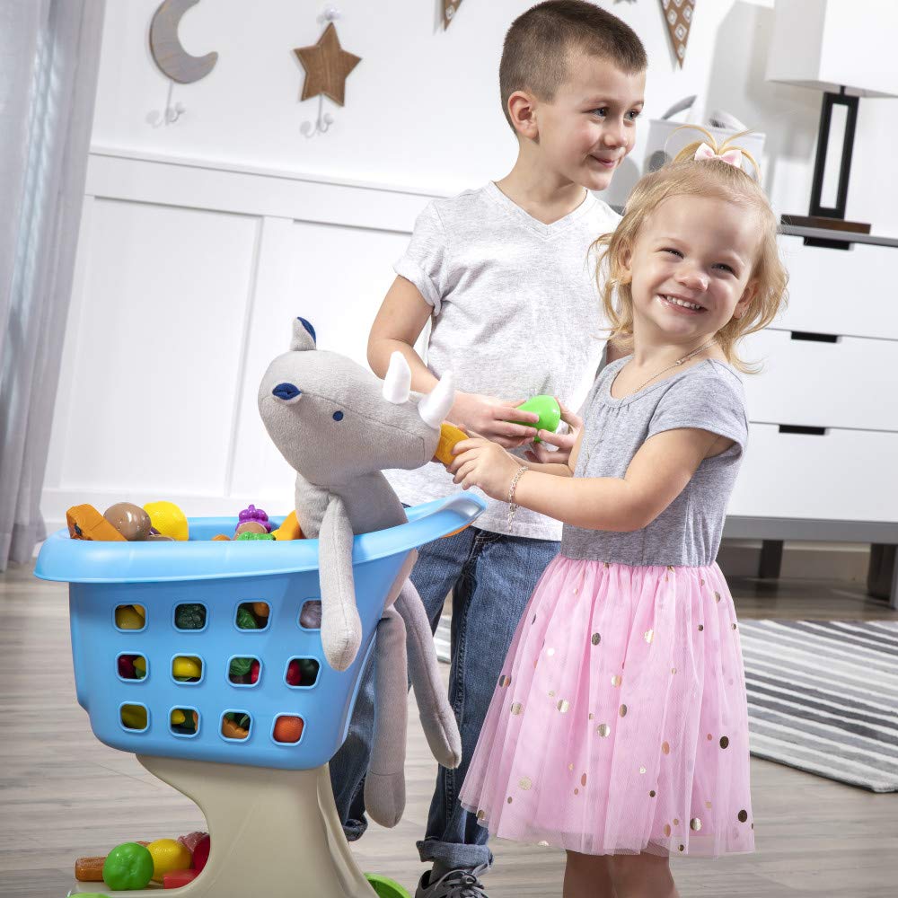 Step2 Little Helper's Shopping Cart wheels close-up, gentle on floors for easy mobility