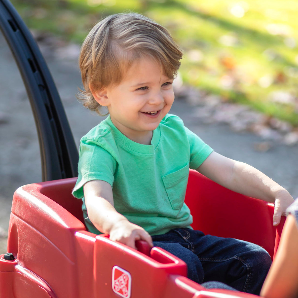 Step2 Neighborhood Wagon dimensions and assembly ensure clear setup and fit in trunks.