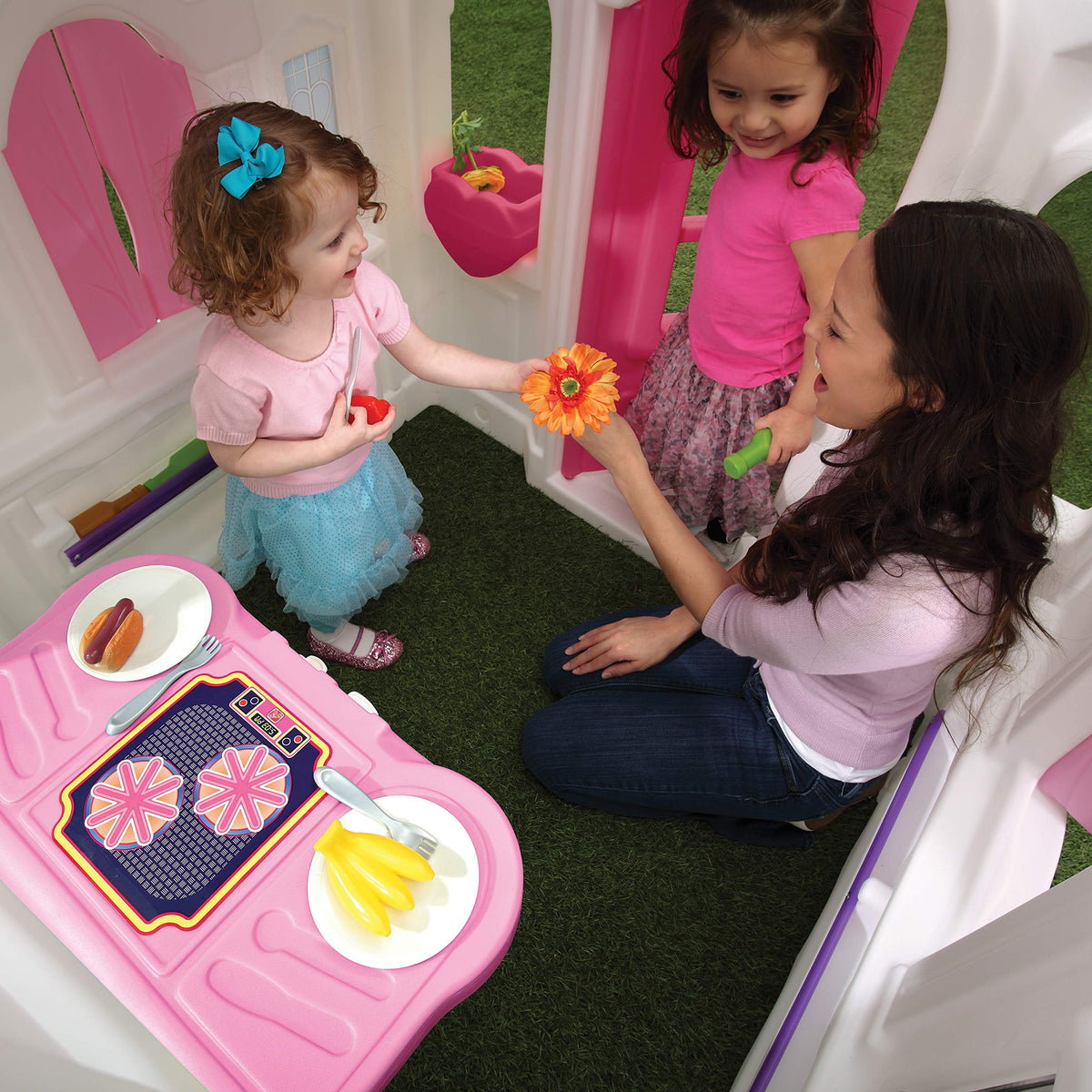 Step2 Sweetheart Playhouse durable plastic texture; designed for long outdoor use