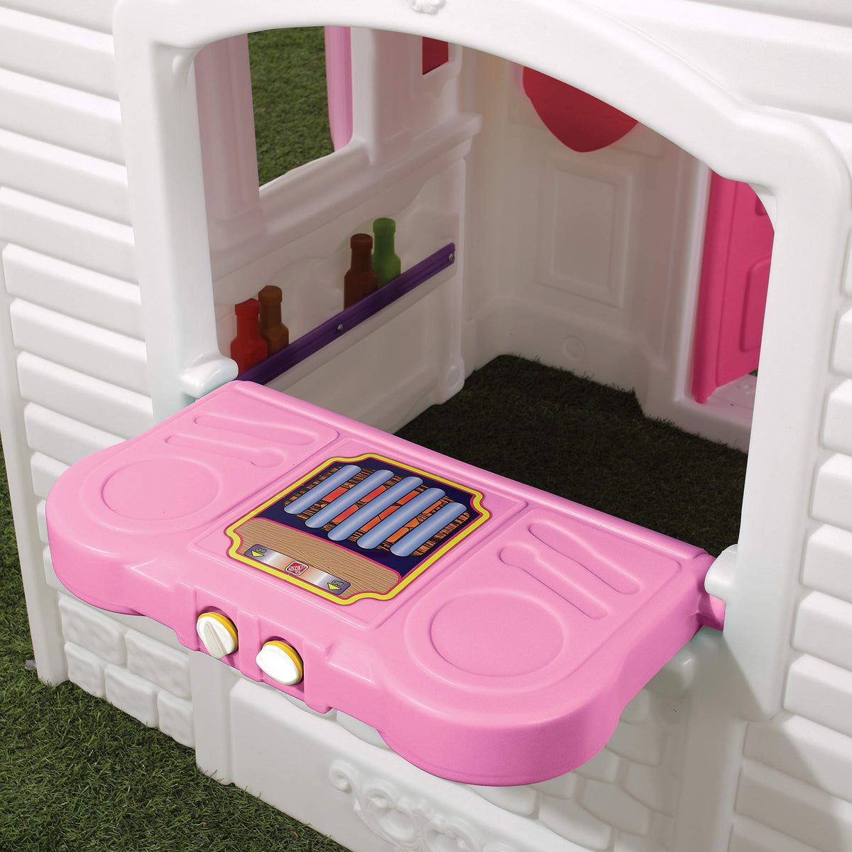 Step2 Sweetheart Playhouse flowerbox; color accents with heart pot