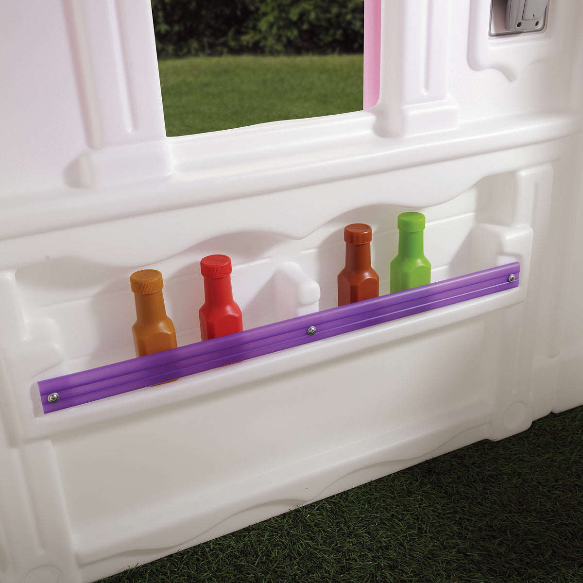 Step2 Sweetheart Playhouse shutter detail; realistic opening shutters