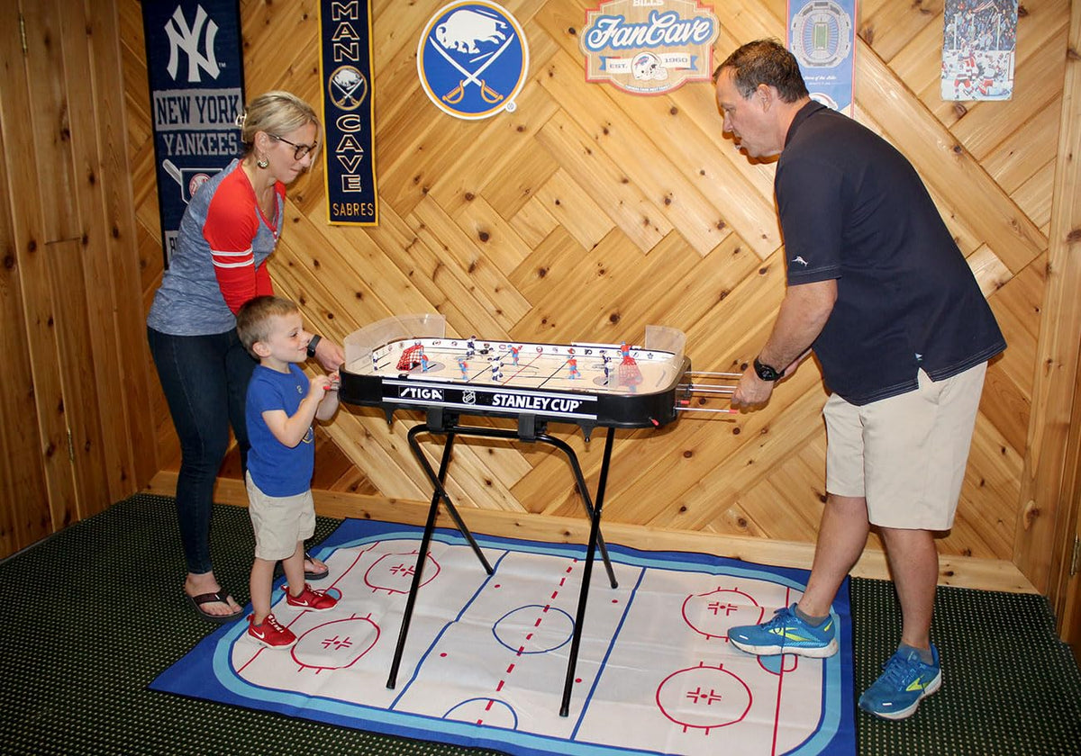 STIGA Stanley Cup 3T table hockey 3D players moving behind nets for depth.