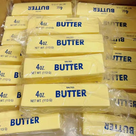Moldable SUISUILE butter squishy in action for shaping and creativity.