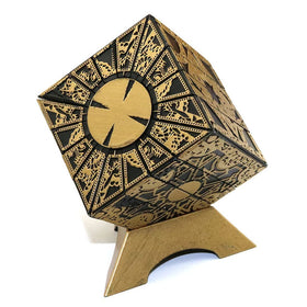 SUIZU Hellraiser puzzle box on display adds collectible ambiance