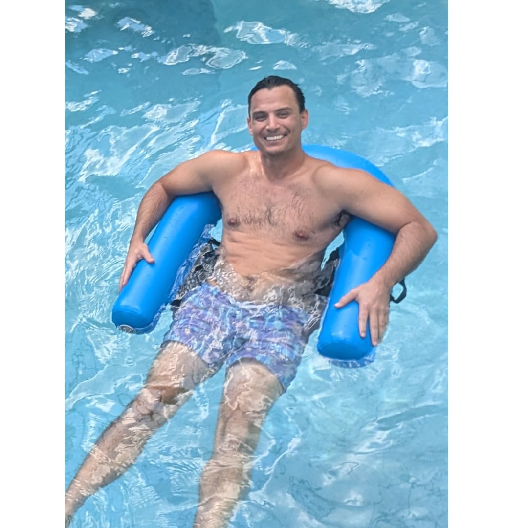 Sunchill SunChair mesh carry bag simplifies storage and transport.