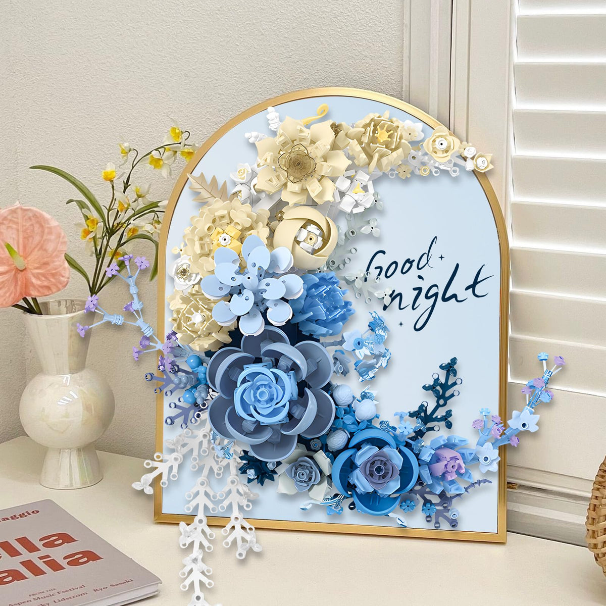 SUNHABI blue rose centerpiece adding a striking focal point