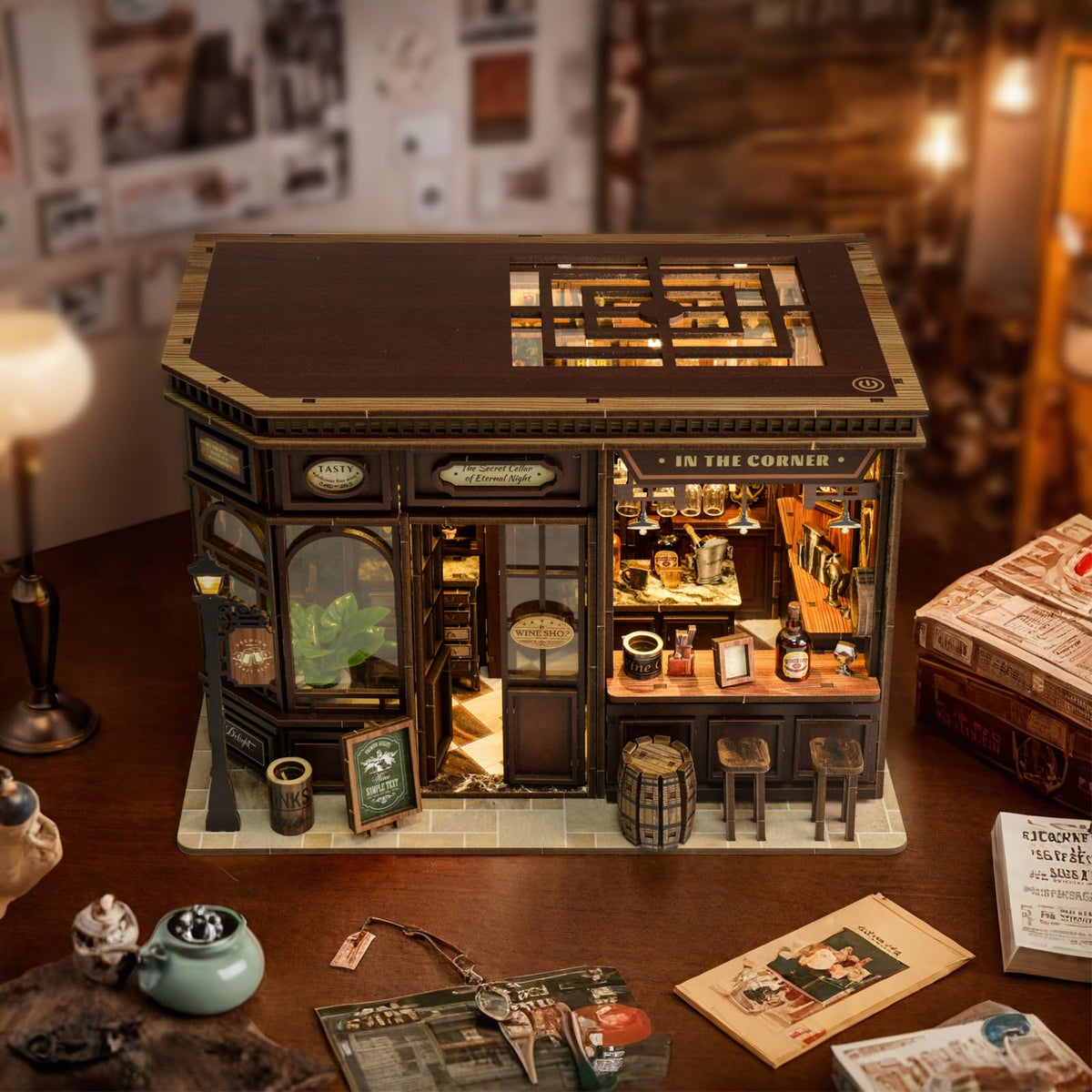 SUNNINO Book Nook Kit LED light emphasizes intricate details for cozy spaces.