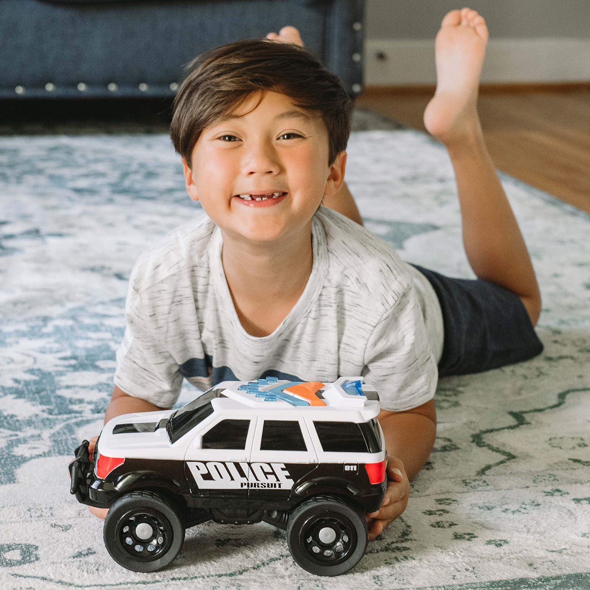 Sunny Days Maxx Action police SUV authentic detailing sparks realistic roleplay