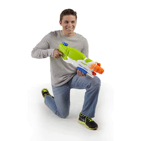 Super Soaker Barrage 84 oz tank enables longer play sessions