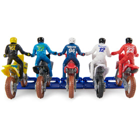 Supercross metal die-cast motor detail adds realism and durability.
