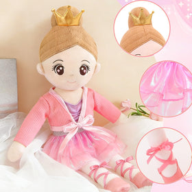 SUPERGFS ballerina doll sparks storytelling and role-play adventures.