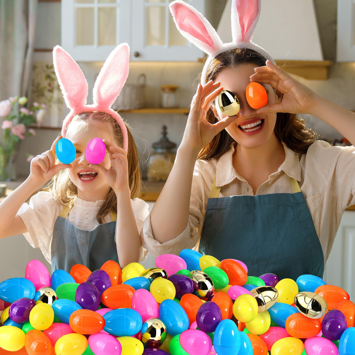 SURCVIO 2-3 inch Easter eggs suitable for small hands