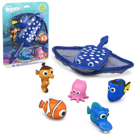 SwimWays Finding Dory Mr. Ray's Dive and Catch playset with figures for water play and swimming skills