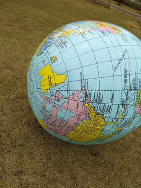 SWR family-friendly globe for outdoor learning on the beach or lawn