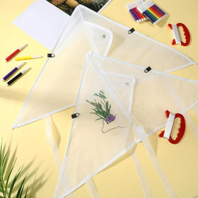 Syhood outdoor family kit promotes sunny park and beach play.