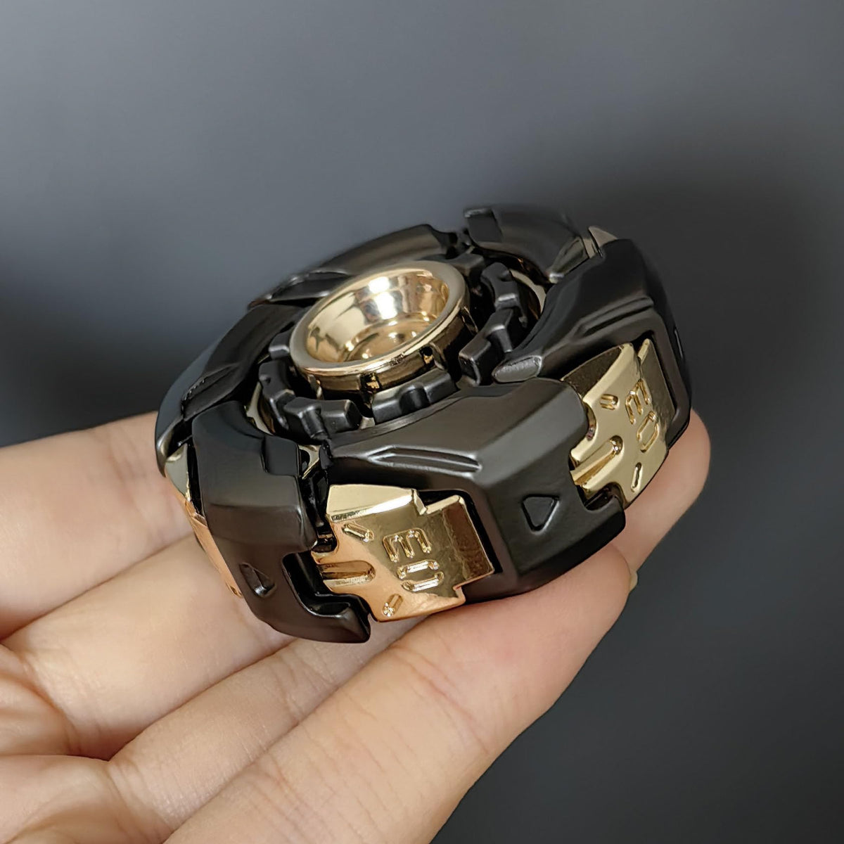 T-Conceal EDC fidget slider close-up shows machined edges and tactile feedback.