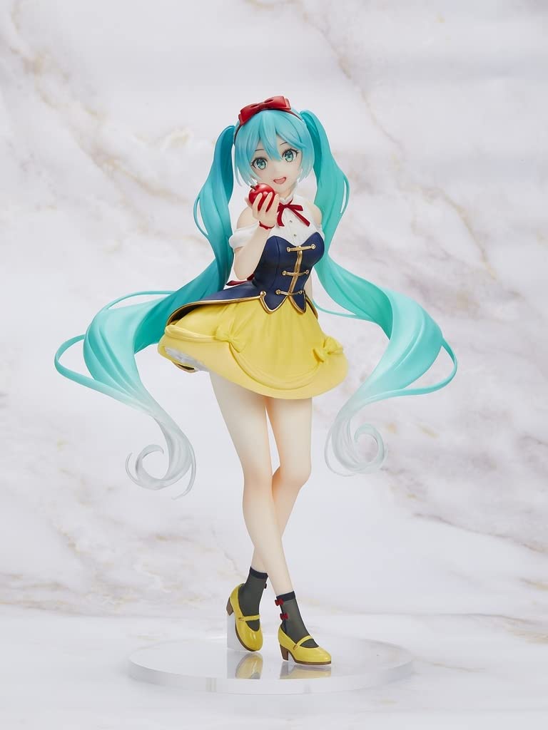 Taito Hatsune Miku Wonderland base stand provides secure posing.