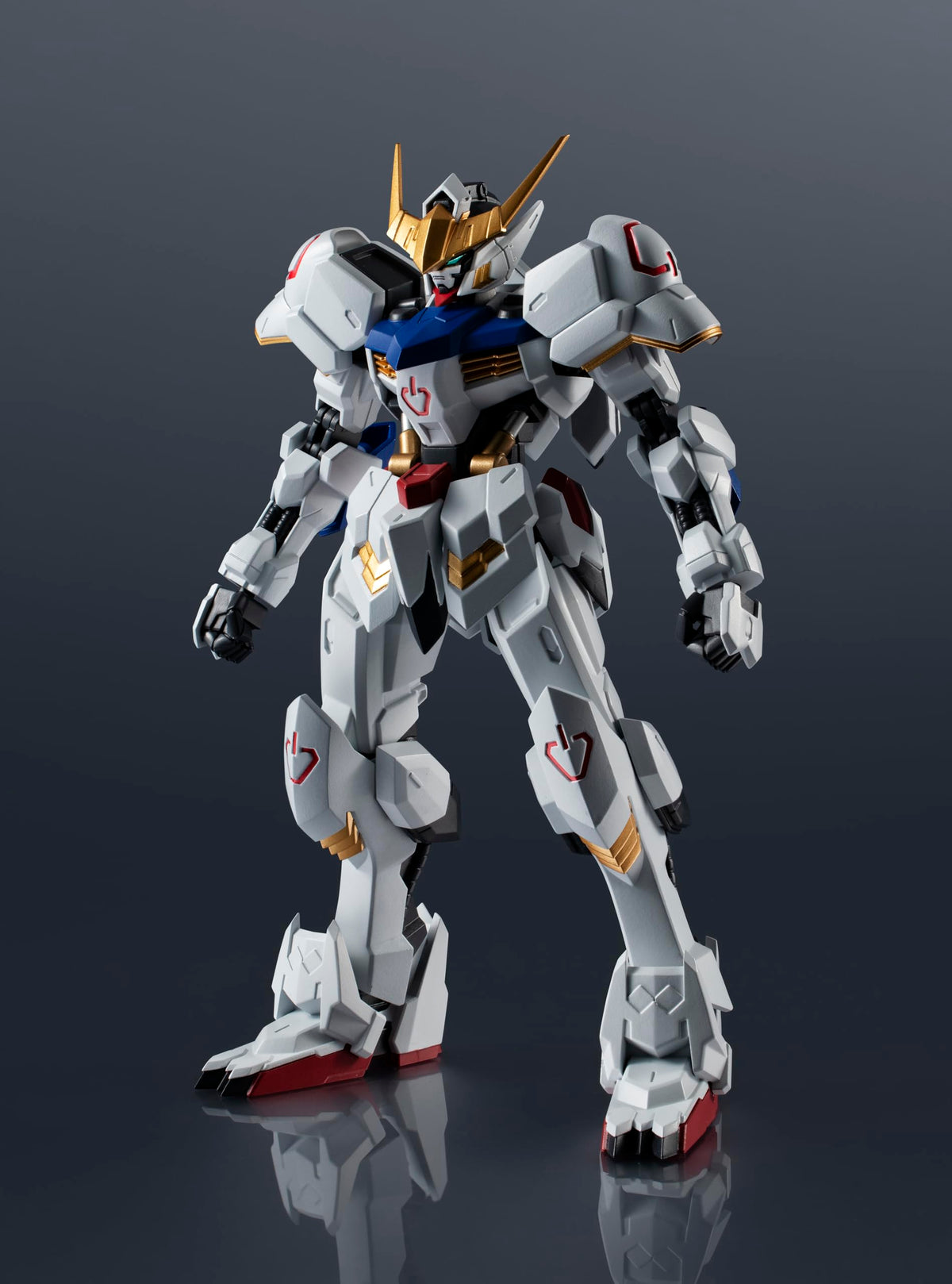 Barbatos Renewal shoulder pose highlighting upgraded joints for expressive action.