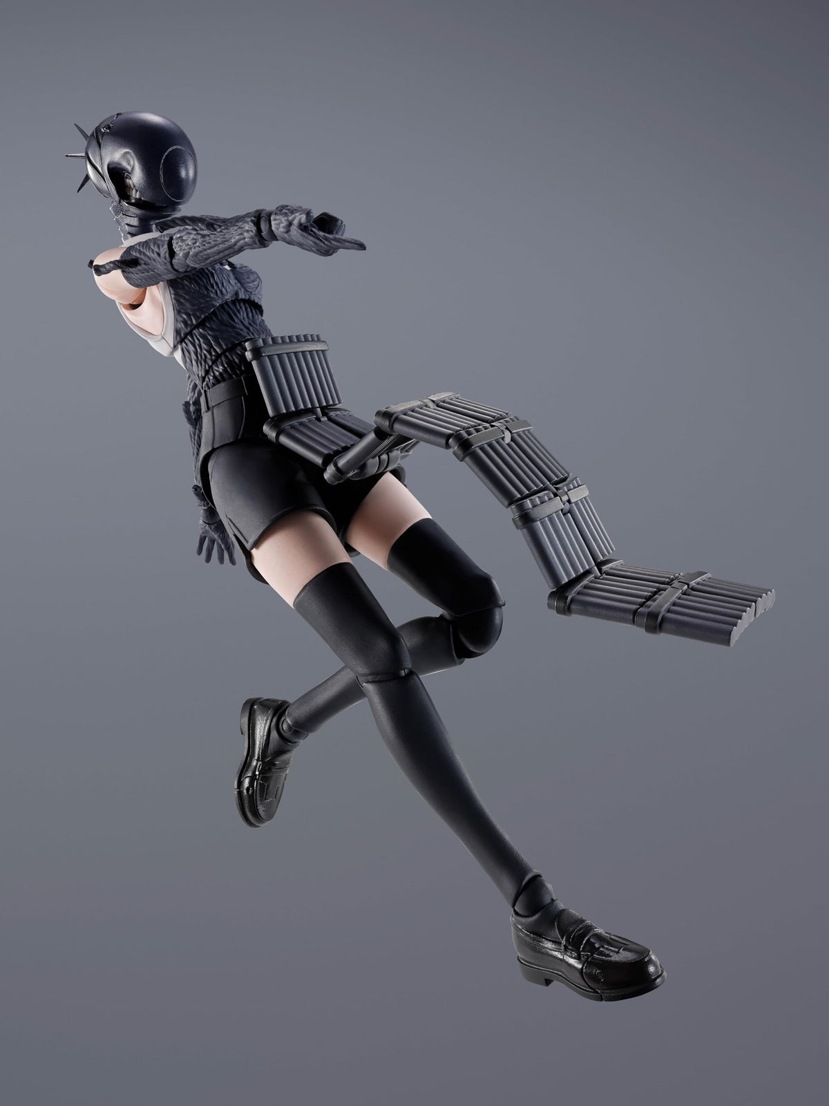 TAMASHII NATIONS Bomb S.H.Figuarts inside box shows complete contents.