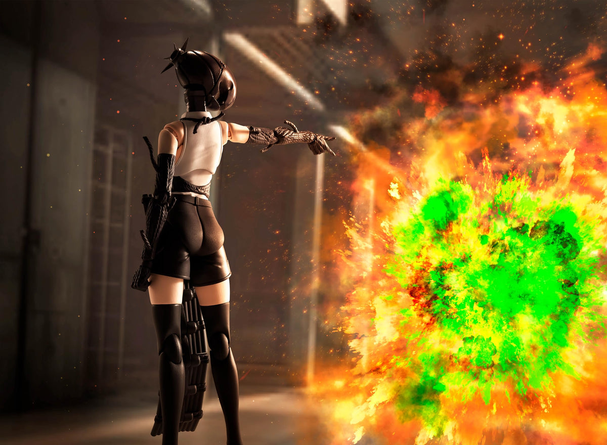 TAMASHII NATIONS Bomb S.H.Figuarts includes optional hands for expressive poses.