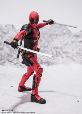 Dual swords with sheath parts for action-ready posing