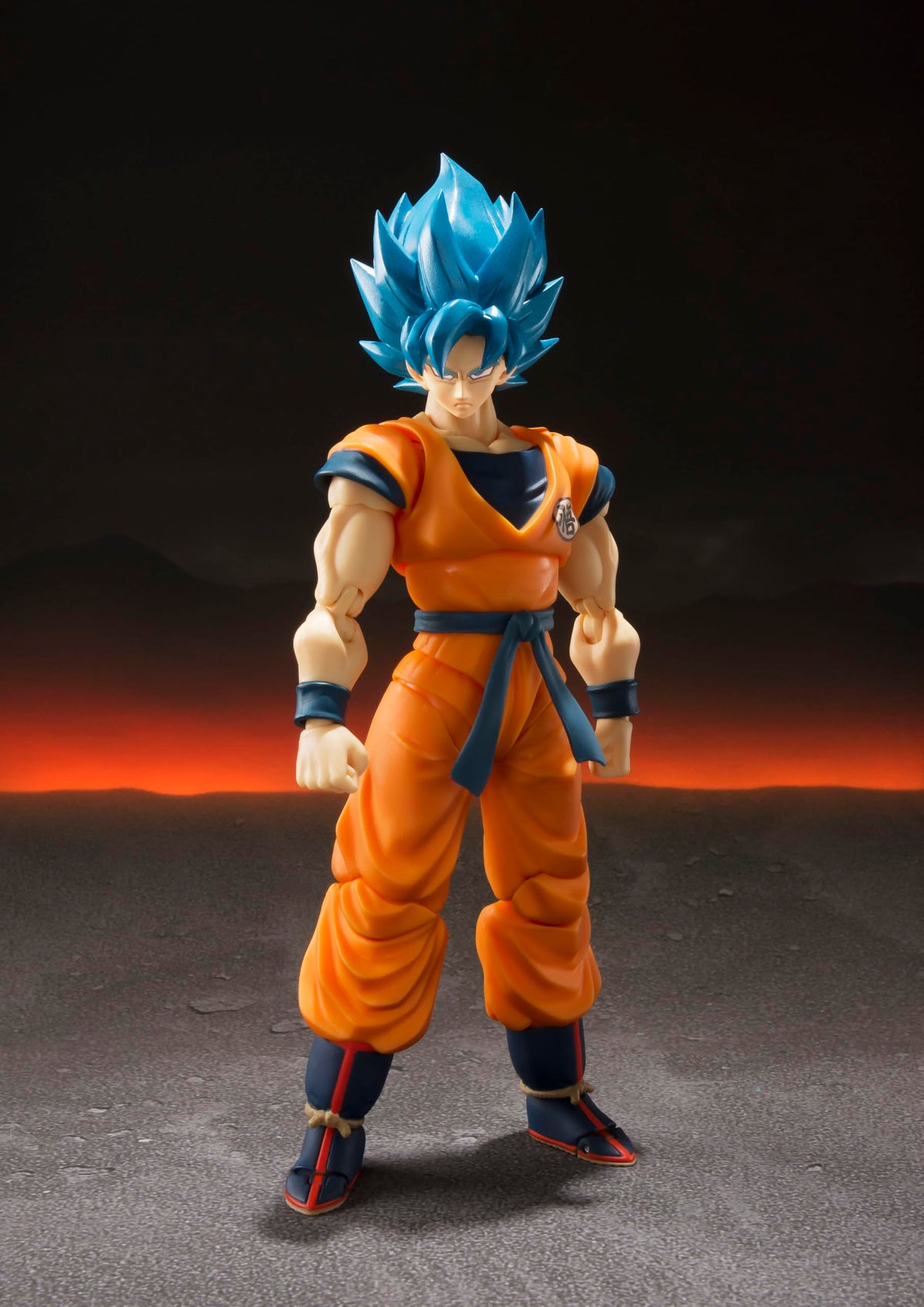 Tamashii Nations Goku figure close-up face, rich detailing for shelf display.
