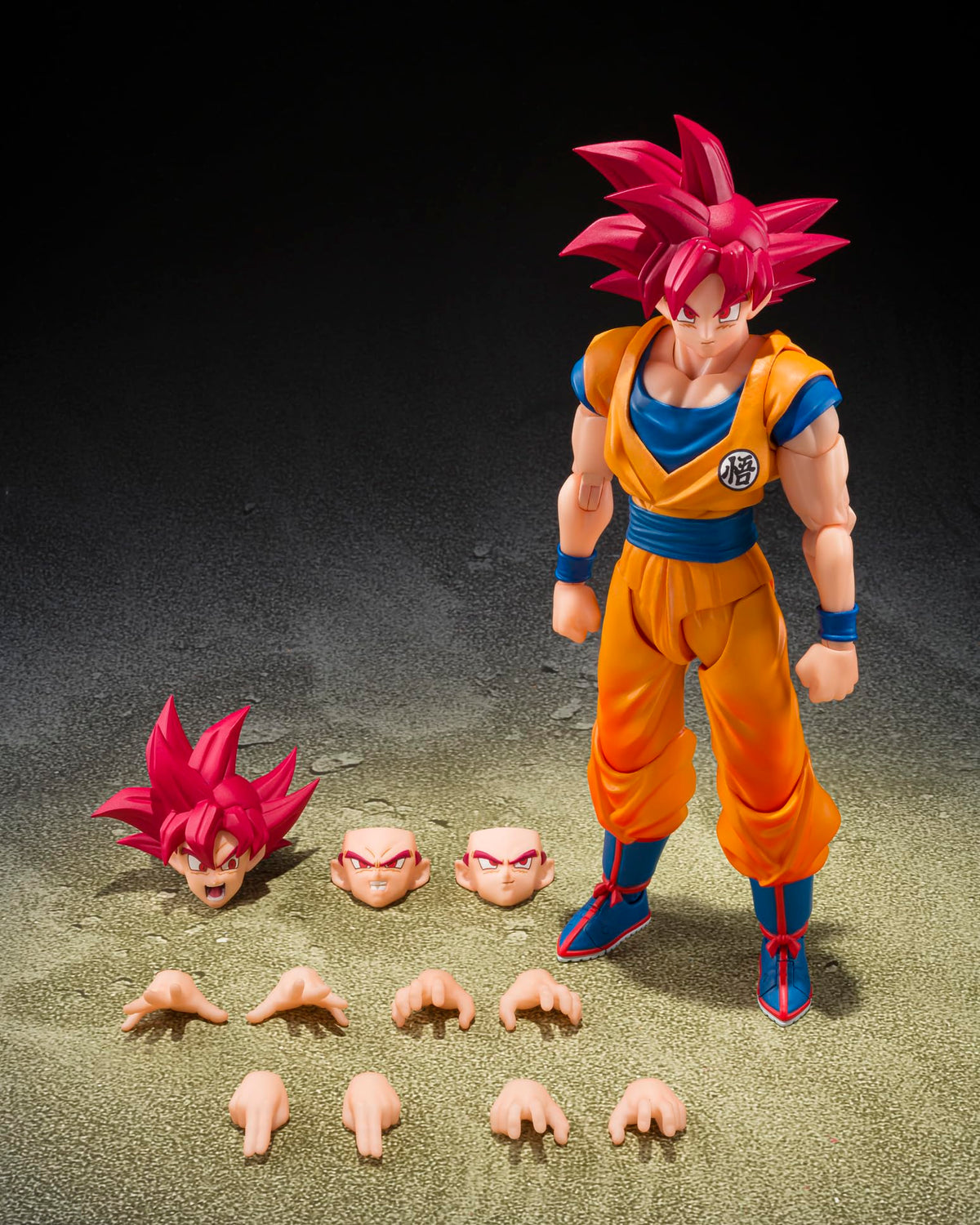 Tamashii Nations Dragon Ball Super Goku God Aura shows Dynamic-Movable Shoulder System for natural posing.
