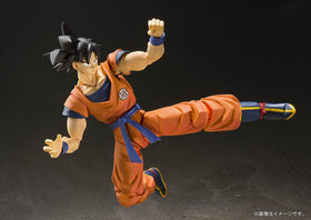 TAMASHII NATIONS Son Goku S.H.Figuarts interchangeable hands enable precise posing.