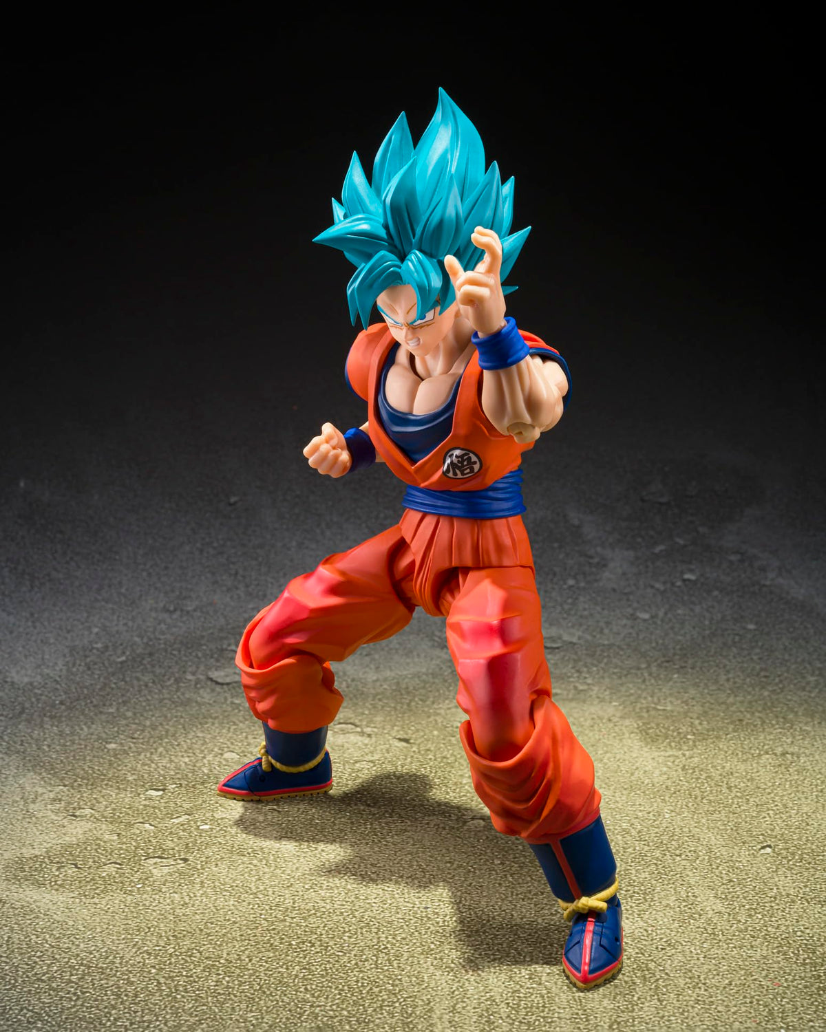 Tamashii Nations Goku blue facial parts provide mood-rich expressions.