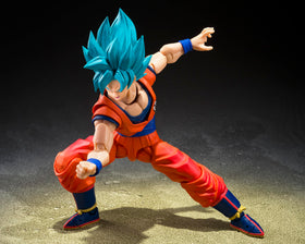 Tamashii Nations Goku blue head parts add versatile portrait angles.