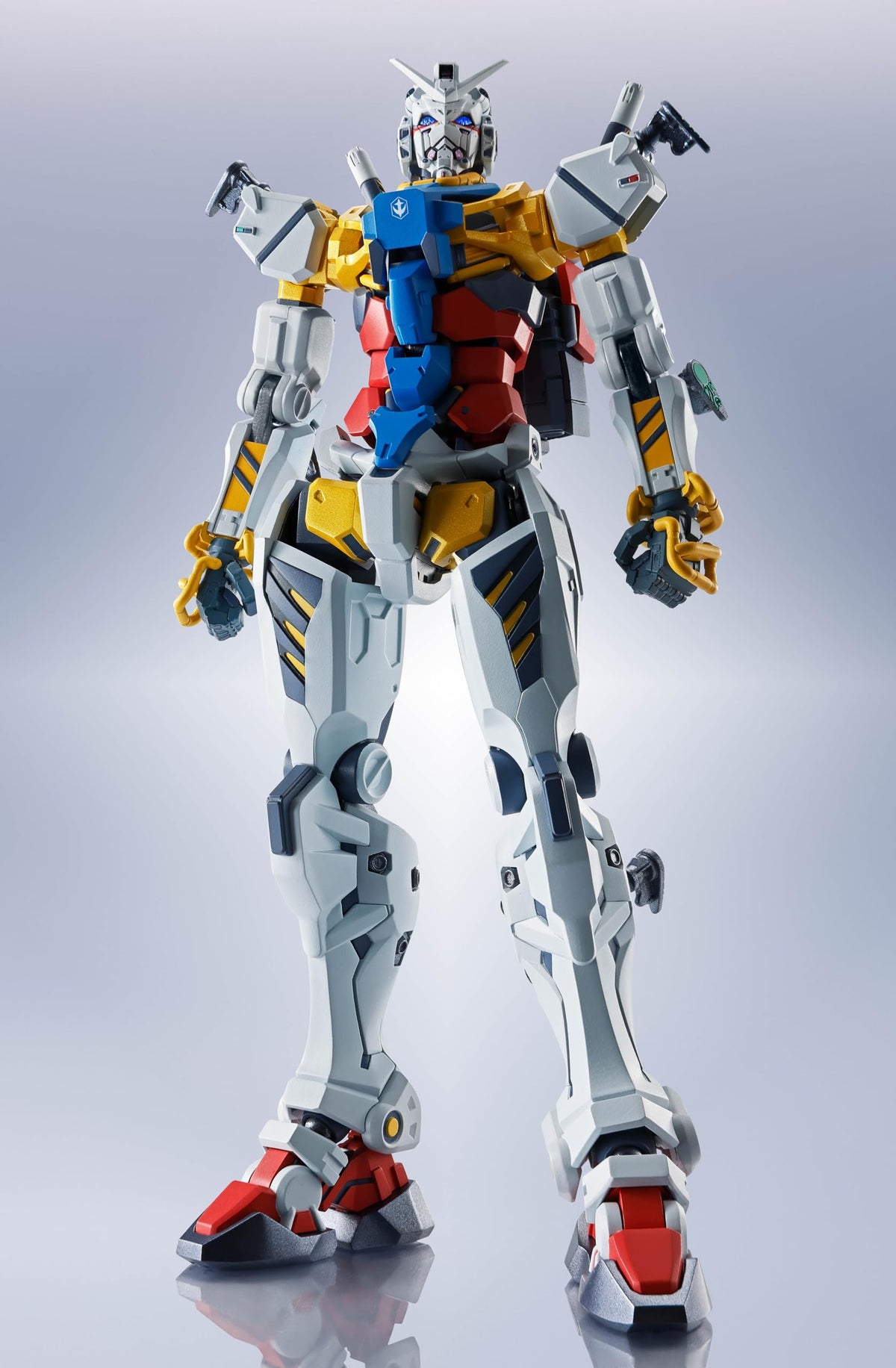 TAMASHII NATIONS White Gundam figure with exchangeable hands for versatile poses