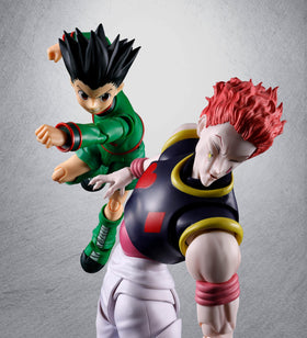 Tamashii Nations Hyskoa S.H.Figuarts dynamic pose supports dramatic display.