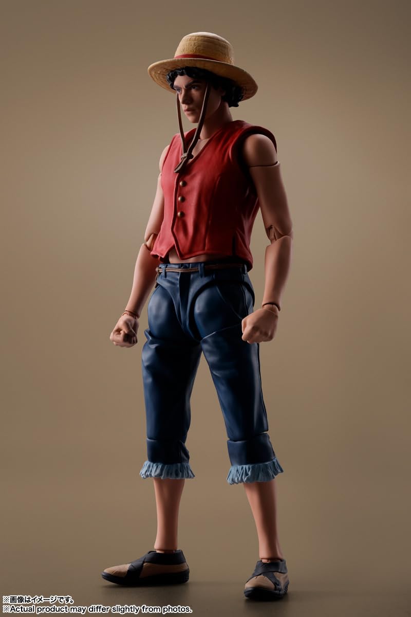 Tamashii Nations Luffy S.H.Figuarts packaging with Bandai Namco license label.