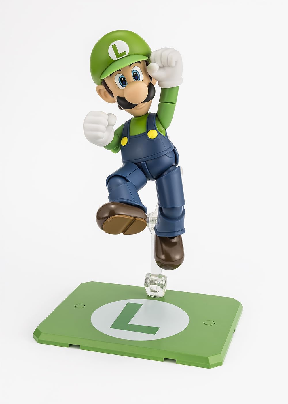 Tamashii Nations Luigi S.H.Figuarts red shell accessory enhances storytelling.