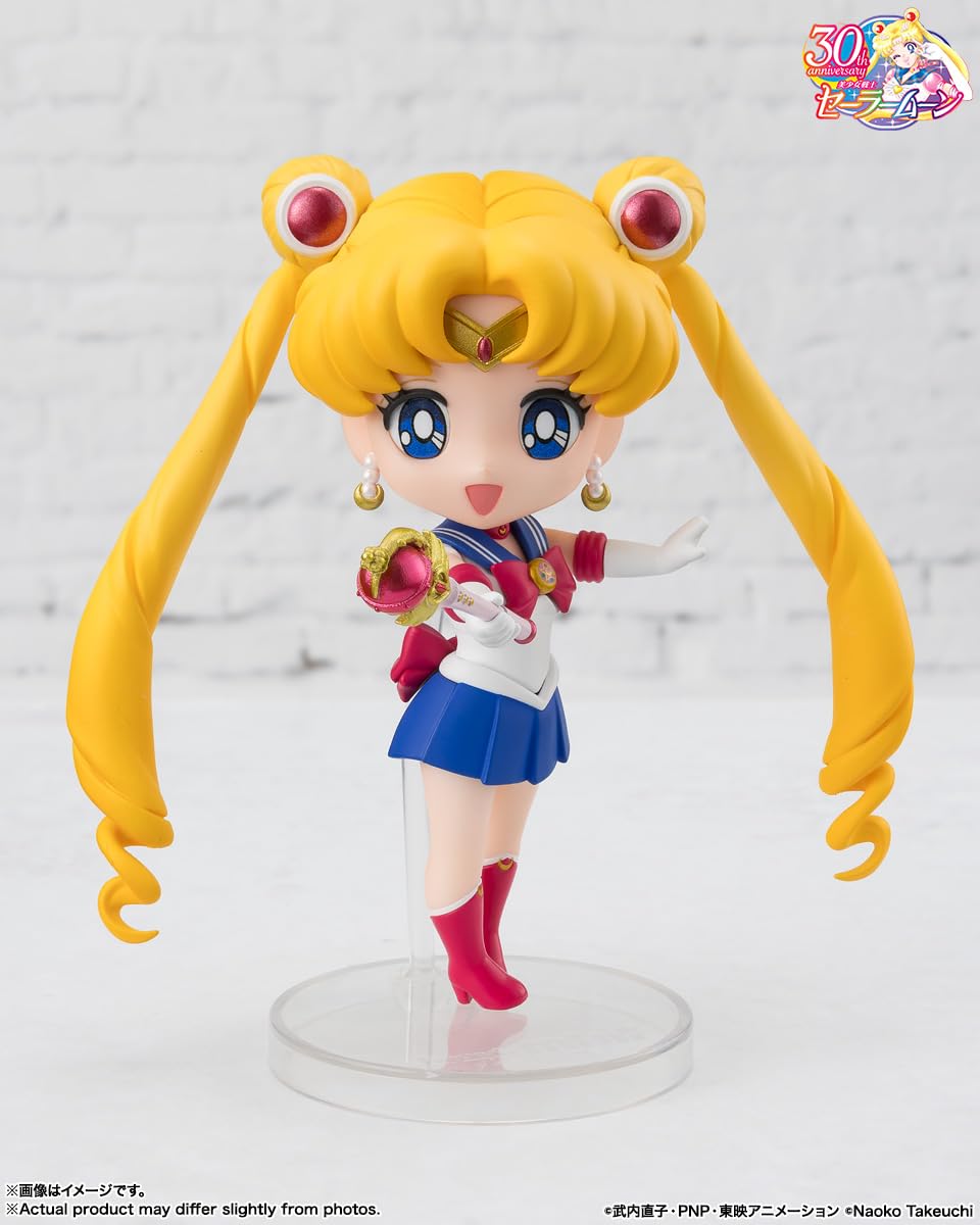 TAMASHII NATIONS Sailor Moon Crystal Star Compact mini figure on its dedicated stand