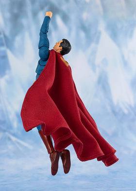 Tamashii Nations Superman S.H.Figuarts close-up face painting for realistic skin texture.