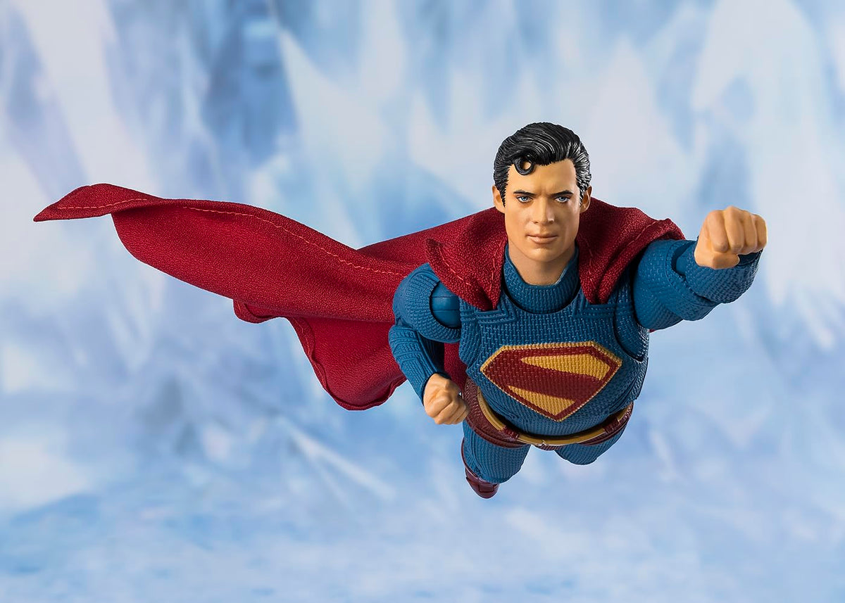 Tamashii Nations Superman S.H.Figuarts display box highlights official licensing.