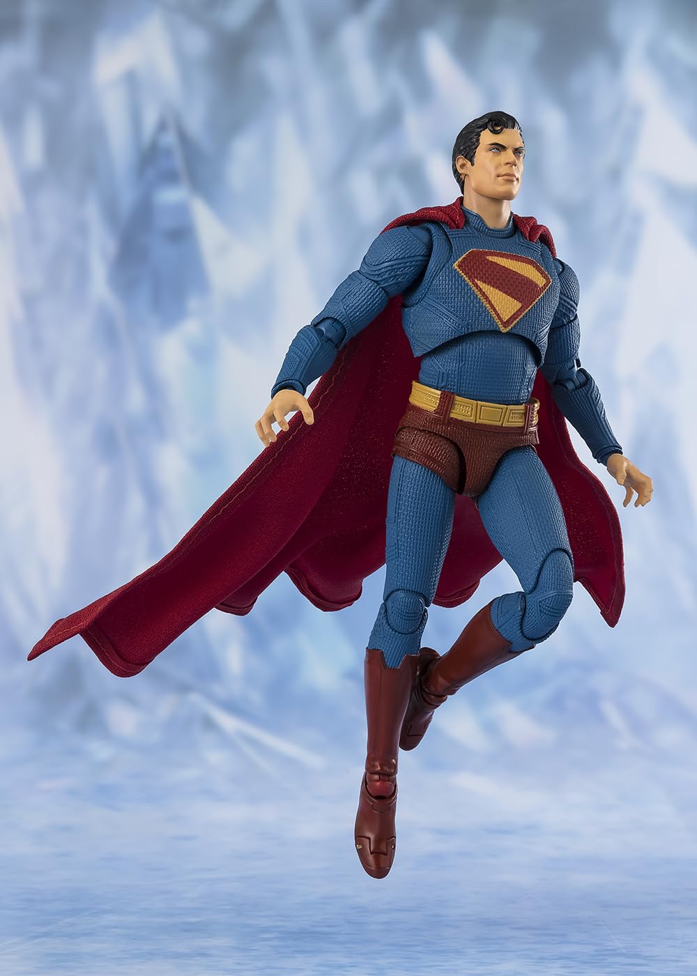 Tamashii Nations Superman S.H.Figuarts interchangeable right wrist parts for dynamic scenes.
