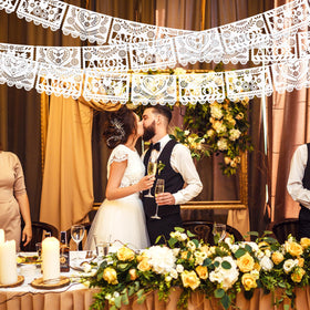 TaoBary 6-pack banner set provides budget-friendly long-reach decoration.