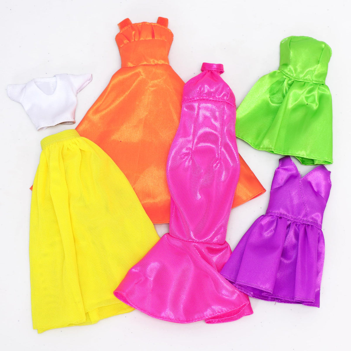 Tara Toys Barbie Be A Fashion Designer sticker sheets for quick accents