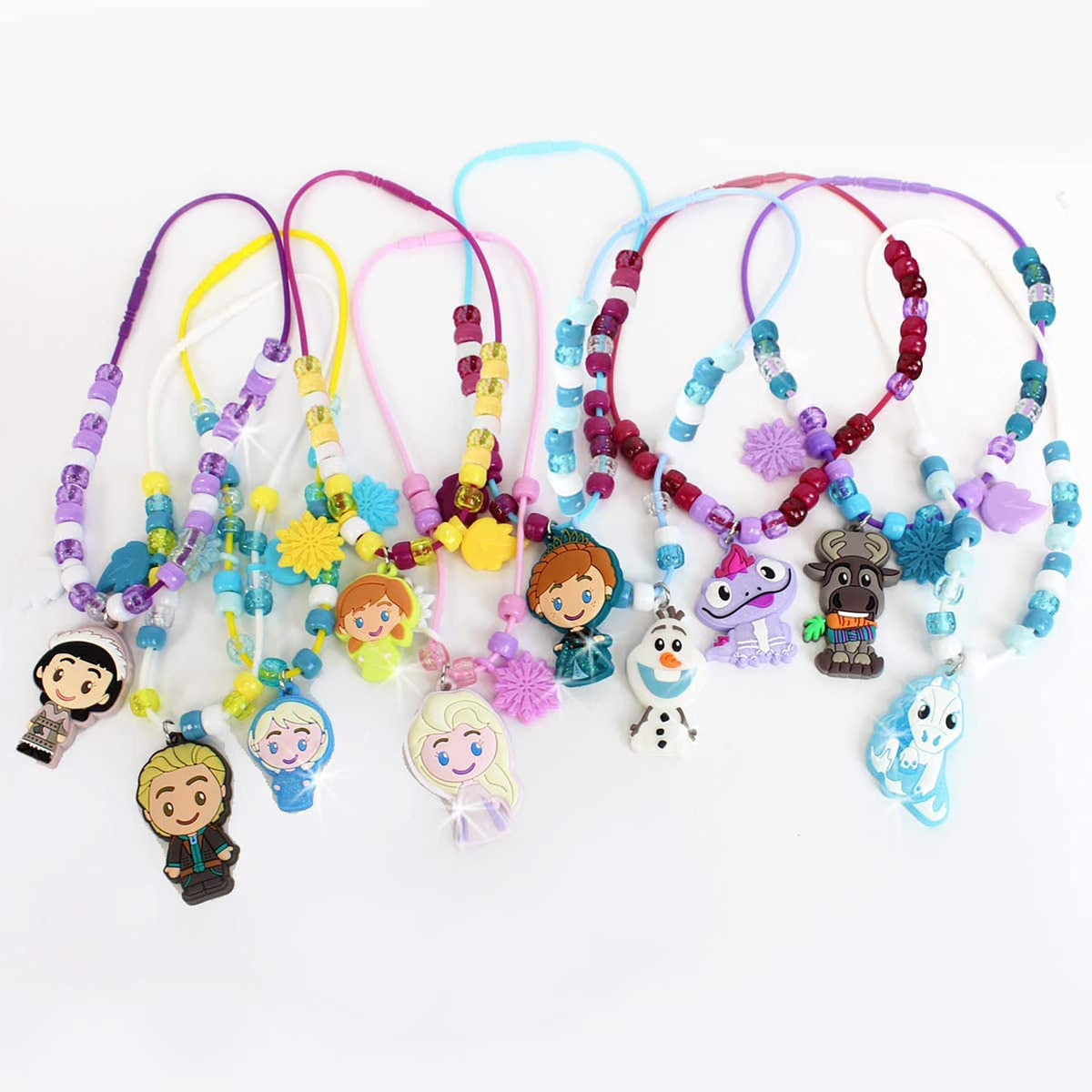 Tara Toys Frozen 2 Deluxe beads and charms enable endless mix-and-match creativity.